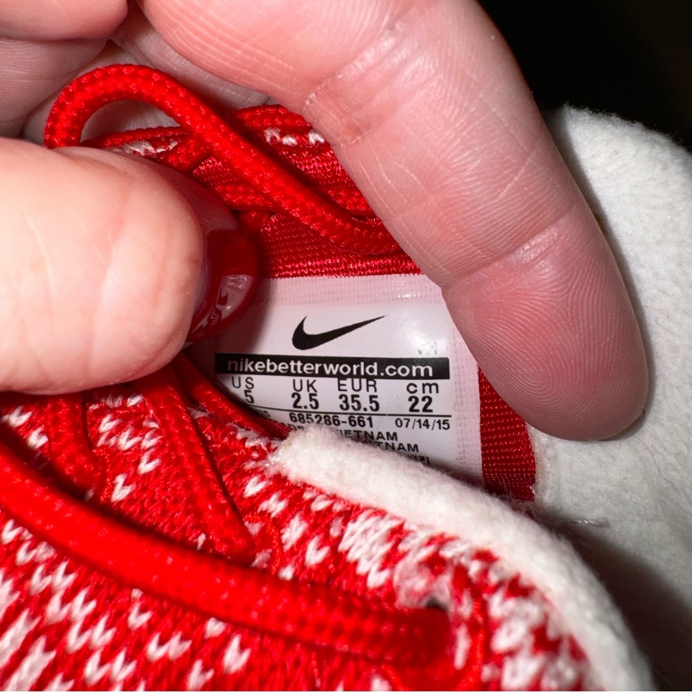Nike Roshe One Winter Sneaker Red and White Size 5 - Picture 7 of 7